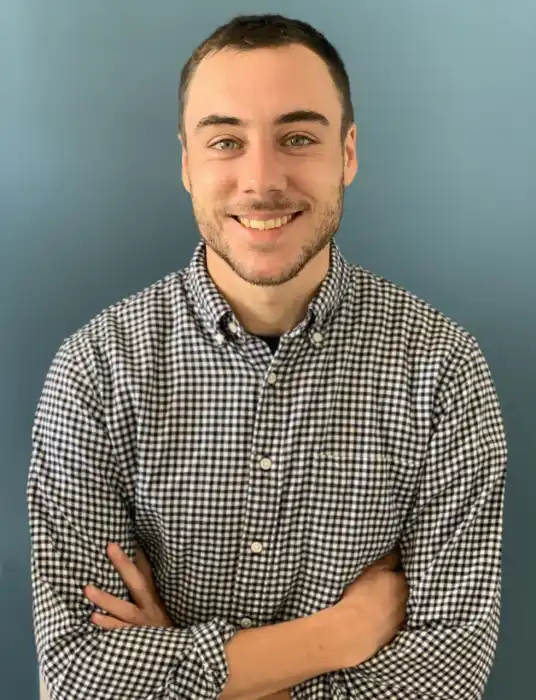 Portrait Virgile Vallet, ostéopathe Notre-Dame-de-Riez